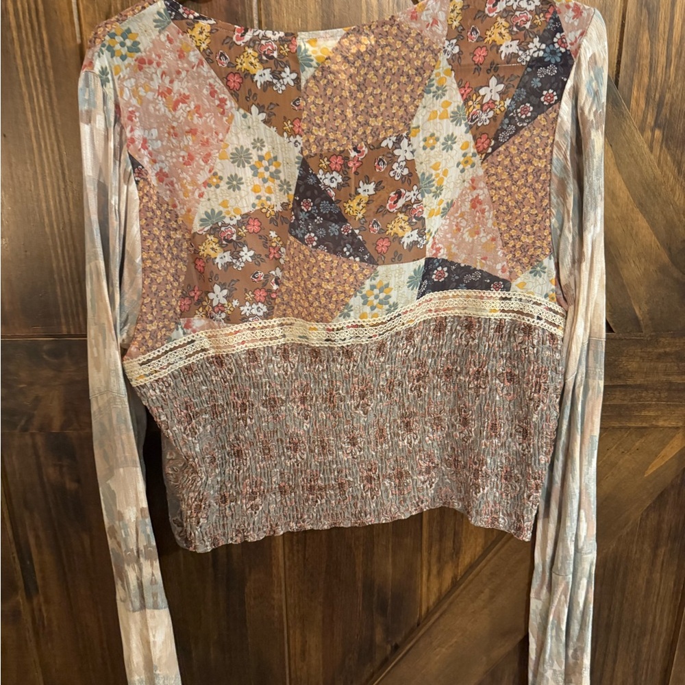 Buckle Multicolor Patchwork Blouse - Picture 2 of 3